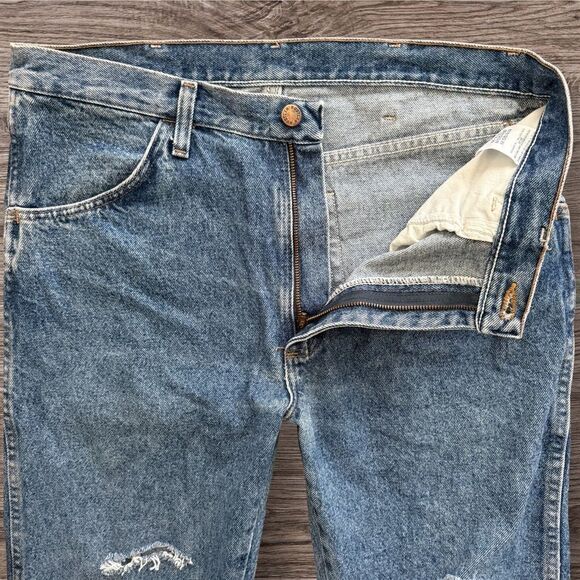 Rustler Men’s Distressed Blue Jeans Preowned Size 34x29 Straight Fit - Picture 3 of 7